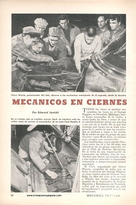 Mecánicos en Ciernes - Agosto 1956