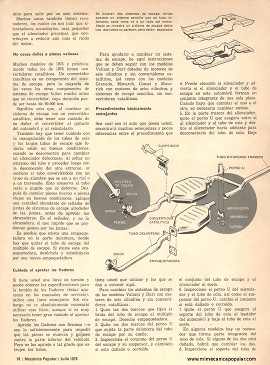 Arreglando el sistema de escape del automóvil - Julio 1976