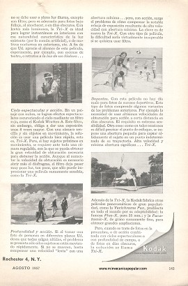 Publicidad - Kodak - Agosto 1957
