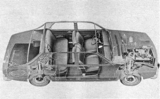 El Renault 12-TL tiene asientos delanteros individuales de tipo anatómico que se inclinan hasta convertirse en camas.