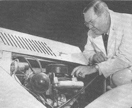 motor de cuatro cilindros del MG
