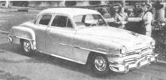 Provisto con motor "Spitfire" de 119 HP., el cupé Chrysler Windsor 1952, arr., puede obtenerse con dispositivo servomotor Hydraguide en la dirección